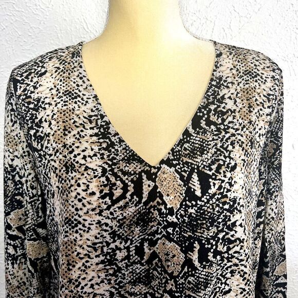BELONGSCI Women's Loose Blouse Long Sleeved V-Neck Top Medium Animal Print - Picture 6 of 16